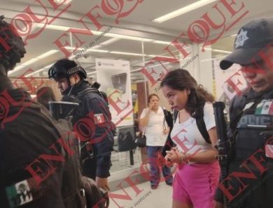 Detención de mujer por robo en sucursal de Coppel en Poza Rica