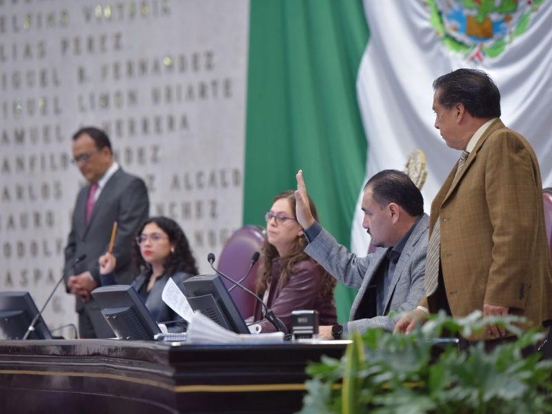 Reciben del Poder Judicial datos de vacantes e interesados en proceso electoral