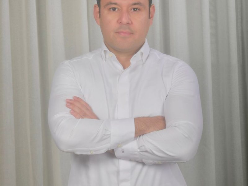 Aventaja en la preferencia José Luis Lima Franco