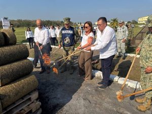 Incinera FGR 578 kilogramos de droga asegurada en Veracruz