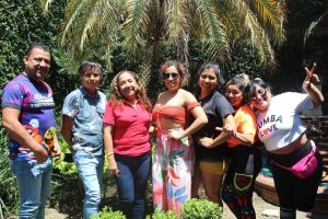 Coatzintecos se acercan a Lorena López 