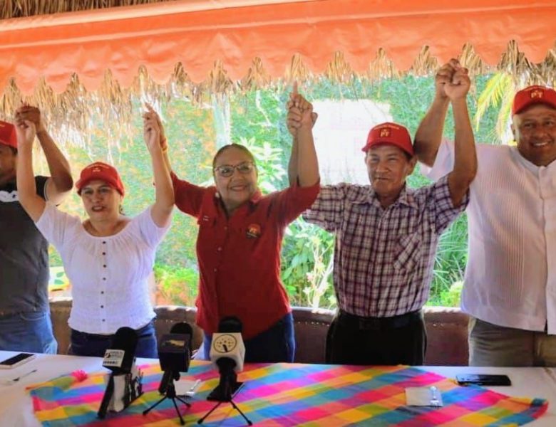 Lorena López recibe respaldo de fundadores de Morena