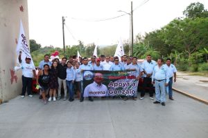 Gonzalo Flores recibe el apoyo de las comunidades