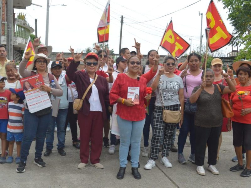 Lorena López apoyara a todas las madres coatzintecas