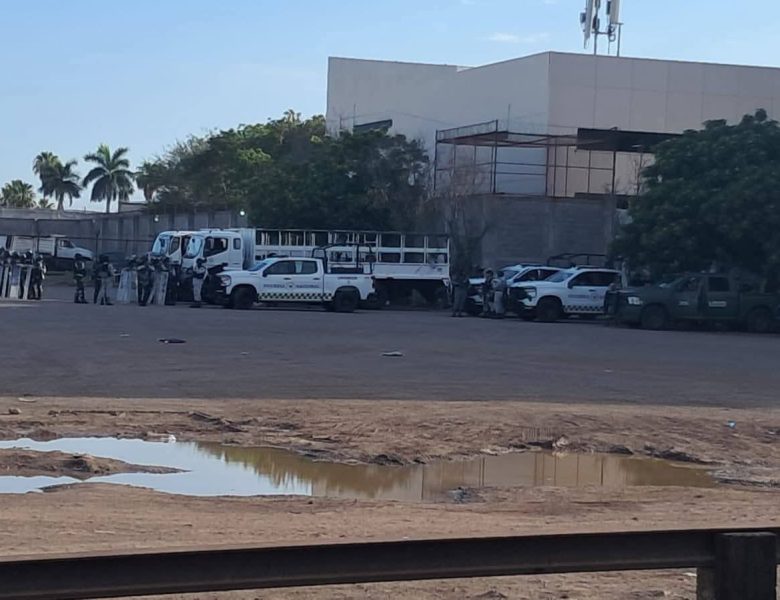 Buscan Armas y Drogas Tras Ola de Violencia en el Penal