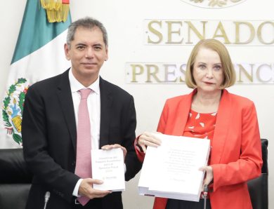 Recibe el Senado de la República el Paquete Económico 2026