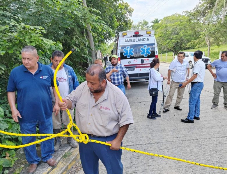 Cierran accesos a la comunidad de Escolín para evitar problemas por los desechos