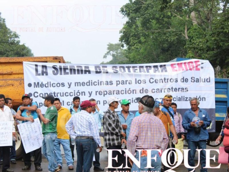 Bloquean carretera ante falta de respuesta del Gobierno