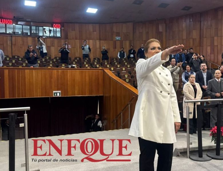 Lizbeth Aurelia Jiménez toma protesta como Fiscal General