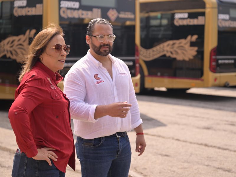 Gobernadora supervisa unidades Quetzalli que renovarán el transporte público en Coatzacoalcos