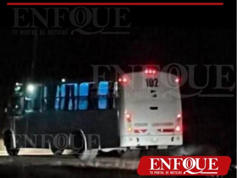  Hallan autobús vacío y con motor encendido; buscan a pasajeros