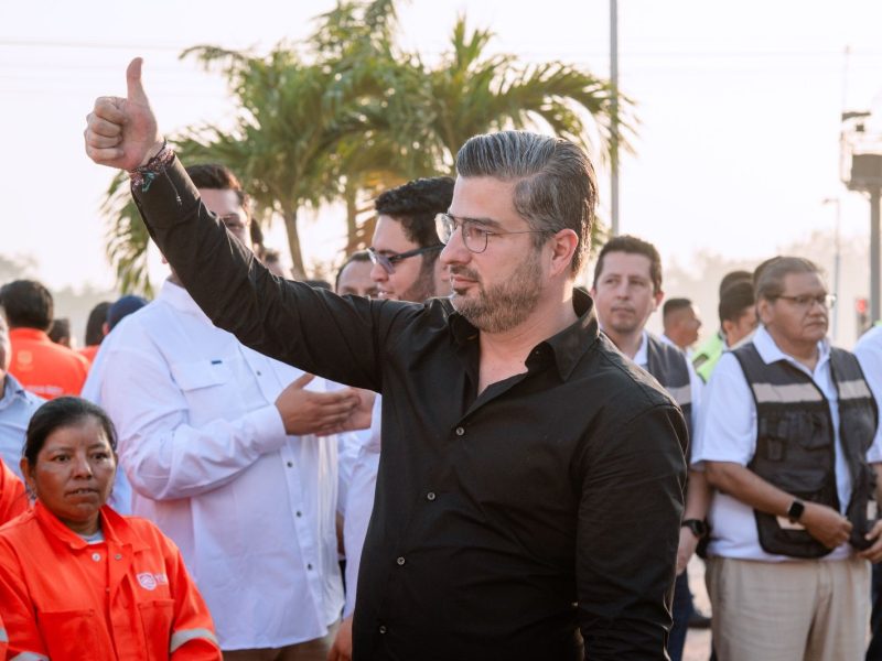 Ayuntamiento de Tuxpan entrega 300 uniformes y fortalece las condiciones del personal operativo