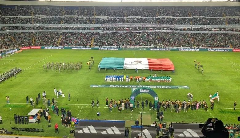 México vs. Islandia: Rinden homenaje a las Fuerzas Armadas previo al partido