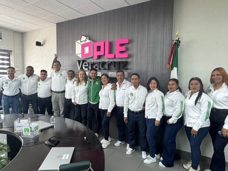 Pili Medellín se registra ante el OPLE como candidata del Partido Verde a la alcaldía de Tamiahua