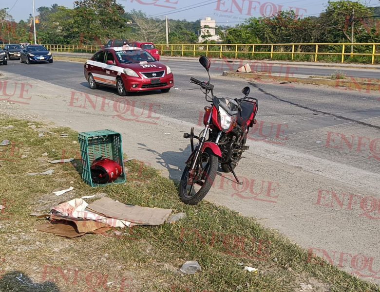 Brutal impacto en Villa Rosita deja a motociclista al borde de la muerte