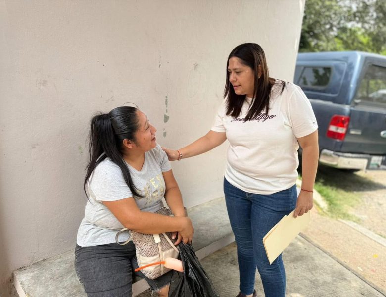 Diputada Laura Mejía fortalece vínculo con comunidades educativas en Coatzintla