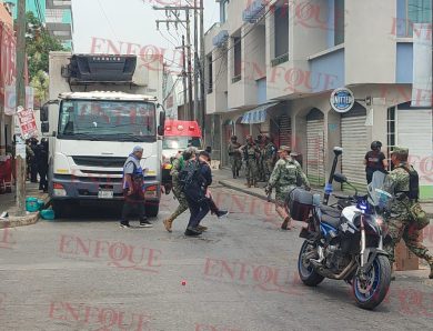 Suman seis heridos tras ataque armado en sucursal de carnicería “El Jarocho”