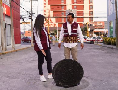 GOBIERNO DE POZA RICA ATIENDE REZAGO HISTÓRICO CON PROGRAMA DE INSTALACIÓN DE TAPAS DE REGISTRO Y BROCALES EN DRENAJES