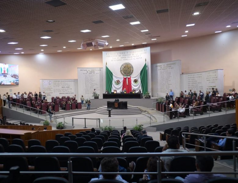 Leyes de Ingresos y Egresos Municipales se entregarán al Congreso en archivo digital